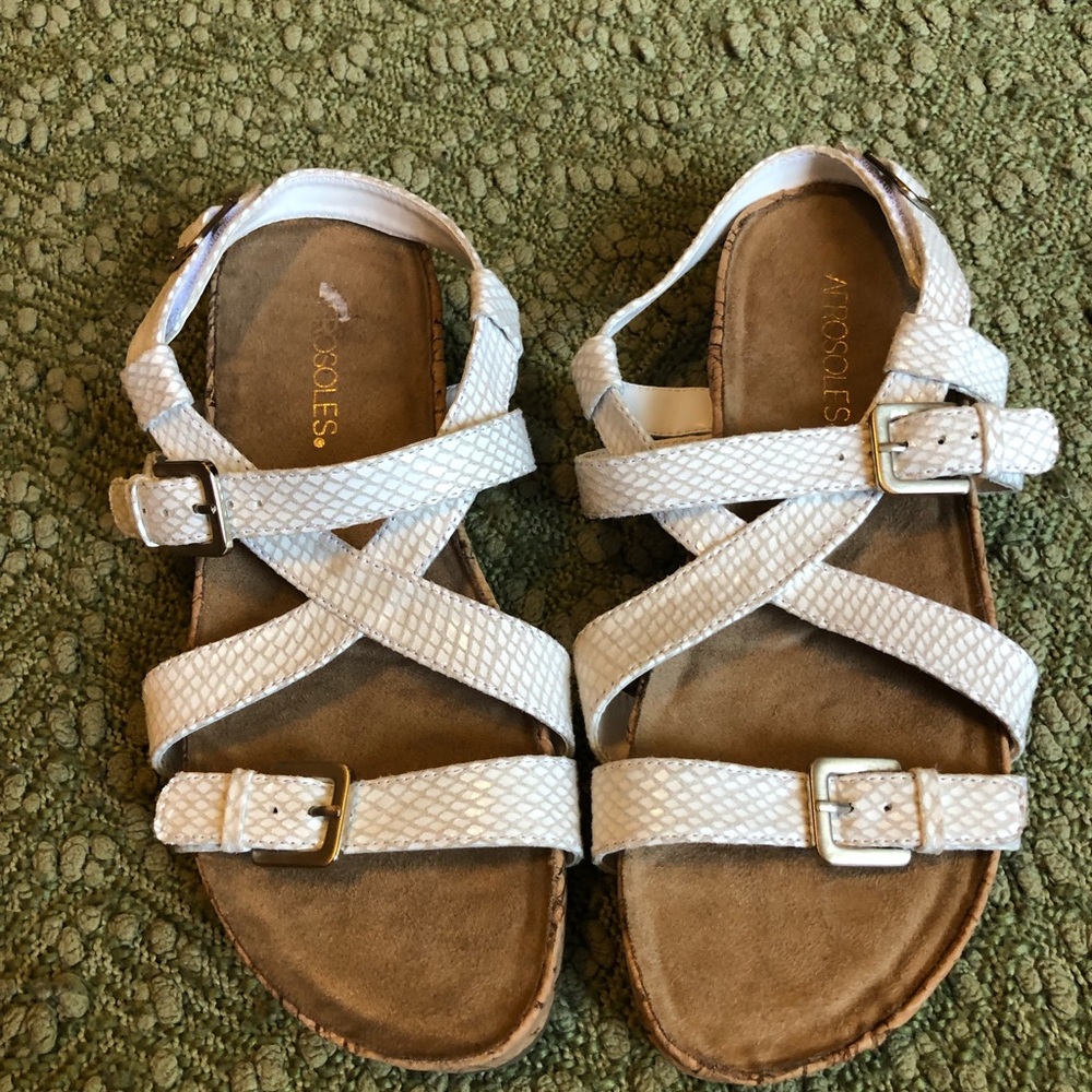Women’s sandals